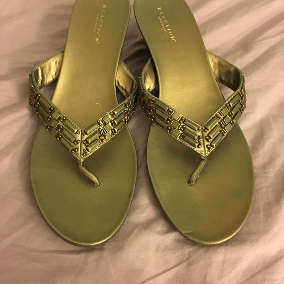 VGUC Reaction “Stud Zone” bronze wedges, size 10M - Picture 2 of 5